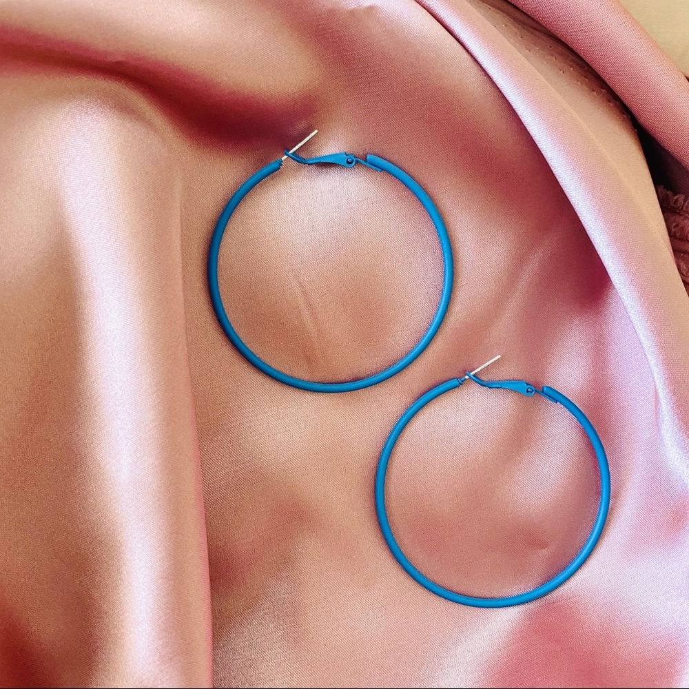 💙Circle Royal Blue Earrings Hoops - Picture 3 of 5